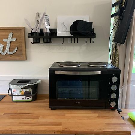 Newly Refurbished One Bedroom With Additional Sofa Bed Self Contained Flat In Garden Abbots Langley Екстериор снимка